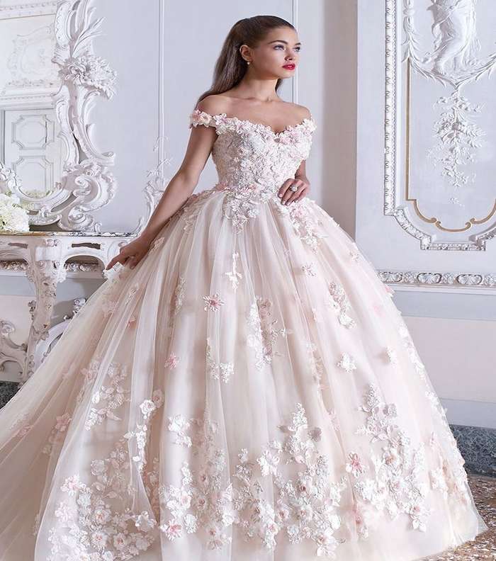 صور اجمل فستان زفاف ملكي فخم