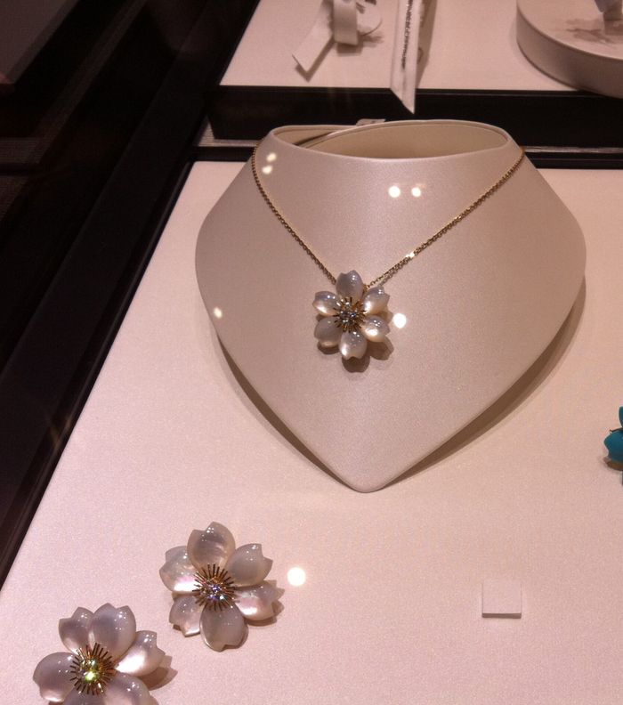 Van Cleef & Arpels في مول الامارات