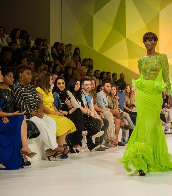 من Fashion Forward، إليك عرض أزياء راني زاخم