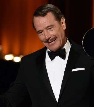 Bryan Cranston، يفوز عن دوره في المسلسل الدرامي Breaking Bad