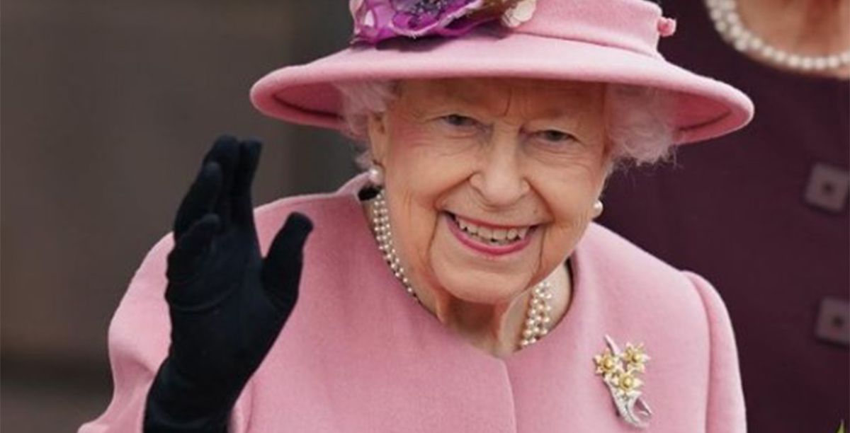 الملكة إليزابيث ترفض لقب عجوز العام لسبب مفاجئ