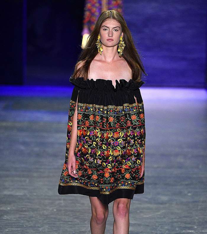 اجمل موديلات جديده للفساتين 2017