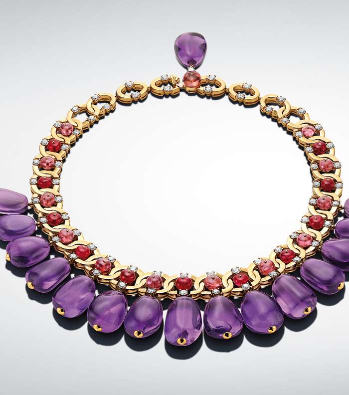 عقد Viola الفاخر من مجوهرات بولغاري 