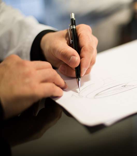 تصميم ساعات Armani الحديثة