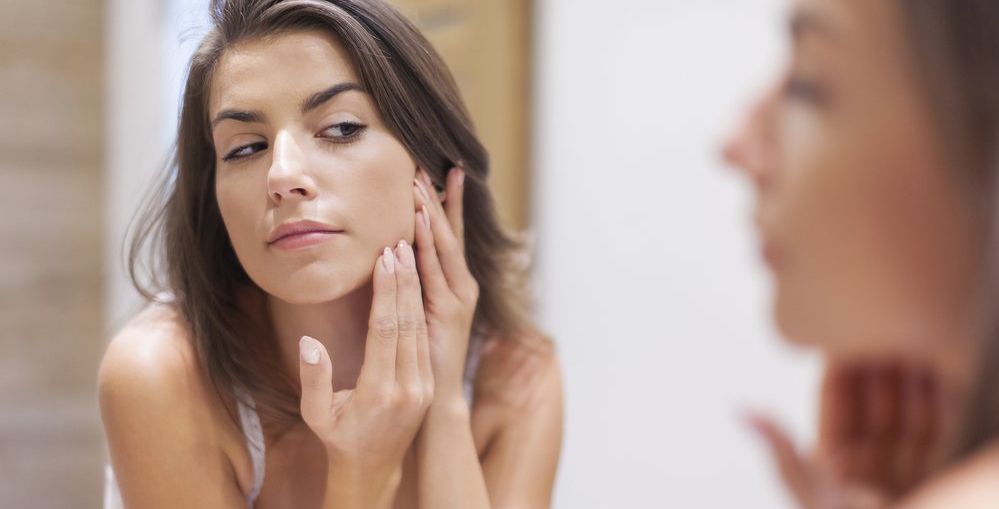 ابرز فوائد زيت اللوز الحلو للمنطقه الحساسه