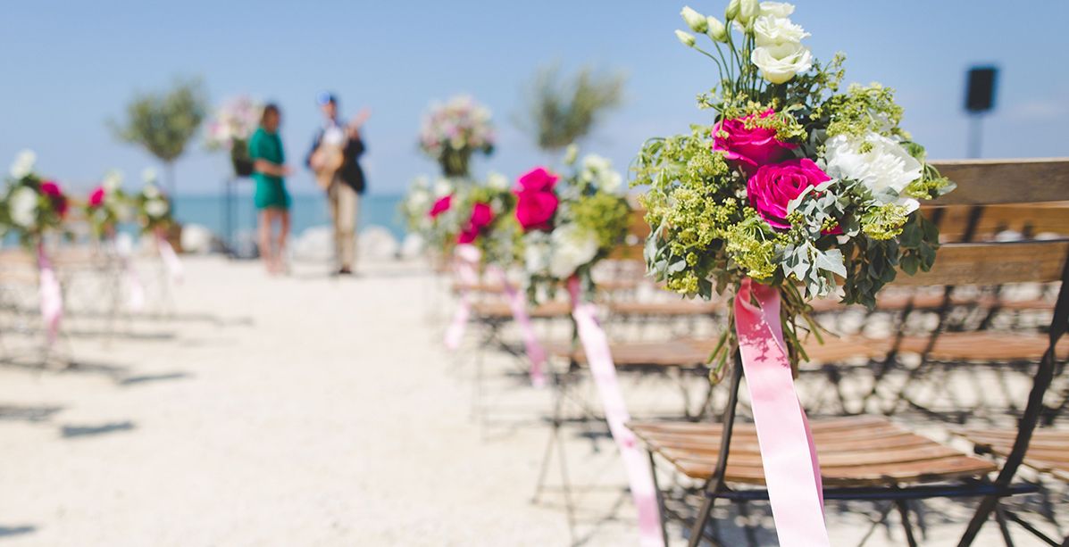 طرق رائعة لتنظيم اجمل حفل زفاف وفقا للتباعد الاجتماعي