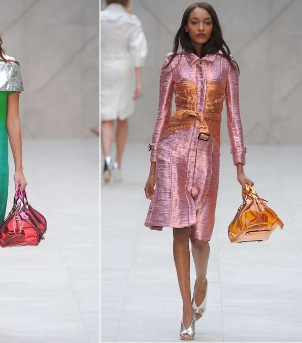 موضة الميتاليك في مجموعة Burberry لربيع 2013