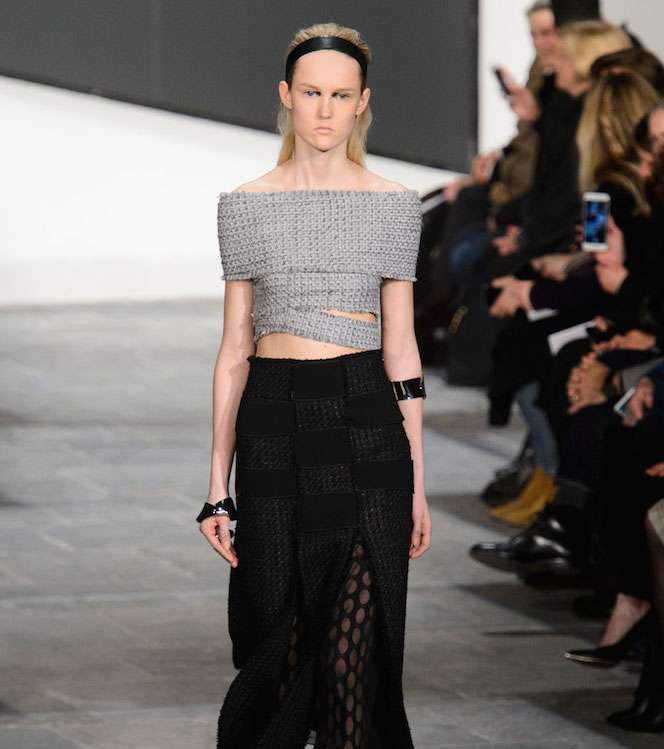 لشتاء 2016، اختاري التنورة المثنية المفتوحة من Proenza Schouler