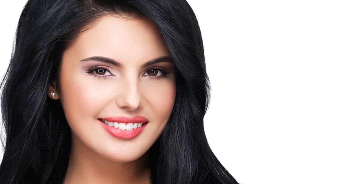 حيلة غير متوقعة تزيل التجاعيد حول الفم