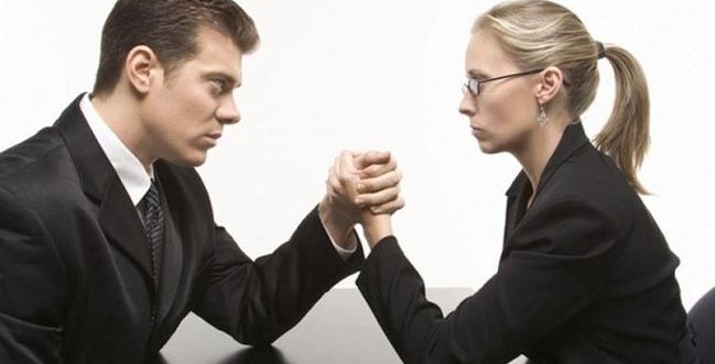 من الأذكى: المرأة أو الرجل؟