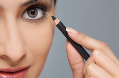 افضل ماركة كحل اسود داخل العين