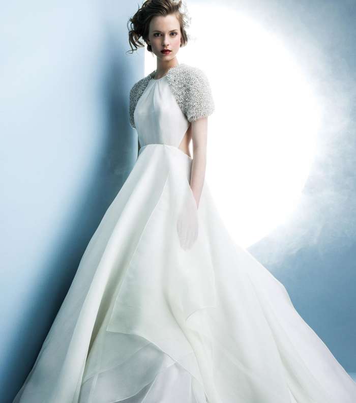 أبرز تفاصيل تصاميم فستان الزفاف 2016