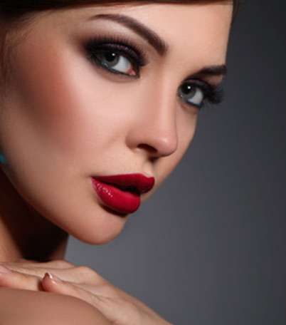 بالصور، مستحضرات عالمية لماكياج أنيق