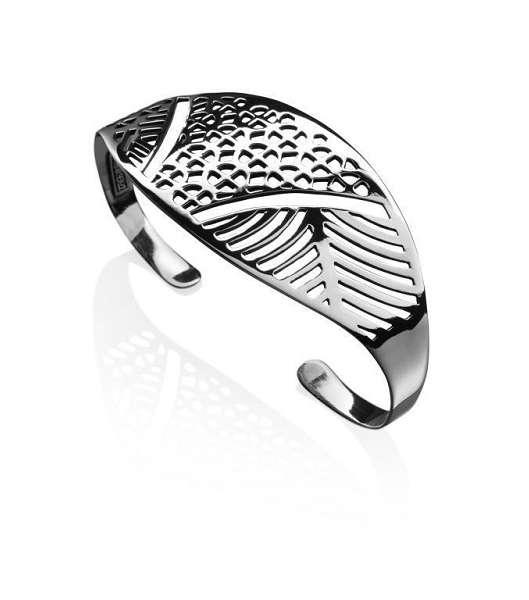 خاتم مميّز من مجموعة مجوهرات Azza Fahmy 