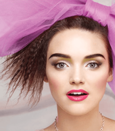 البشرة النضرة هي أساس ماكياج المراهقات الناجح 