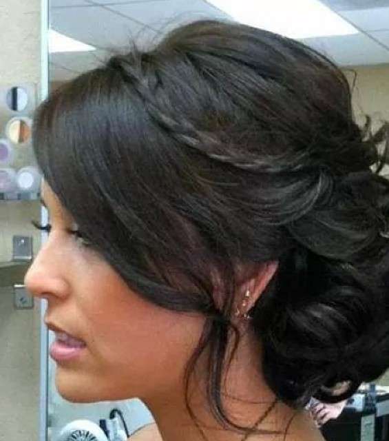 تسريحة الرفعة مع الضفيرة