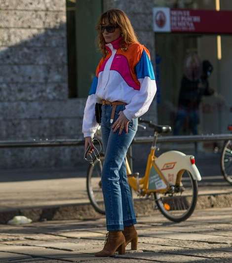 القميص الفضفاض بموضة الـ Color Blocks من شوارع ميلانو