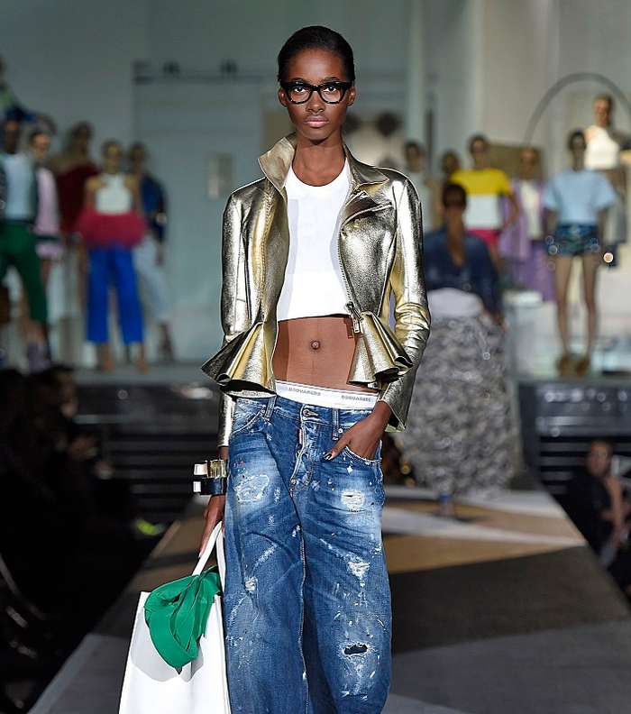 اليك ازياء Dsquared2 المميزة
