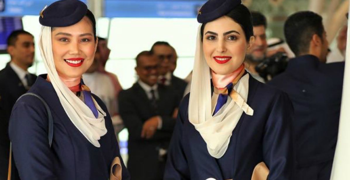 الزي الجديد لطاقم مضيفات الخطوط الجوية السعودية
