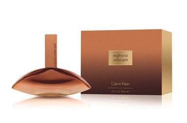 عطر euphoria Amber Gold من Calvin Klein يشعل دفء الليالي العربية في رمضان 