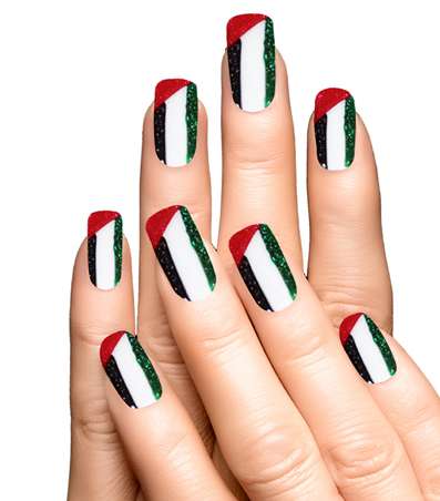 تزيين الاظافر في العيد الوطني الامارتي بالصور