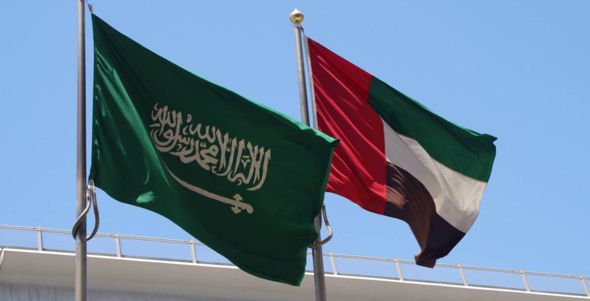 السعودية تشارك الامارات في احتفال اليوم الوطني تحت شعار "معاً أبداً"