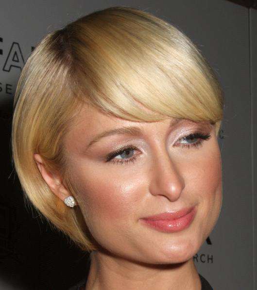 Paris-Hilton-Summer-Bob-Cut-18-3-2011