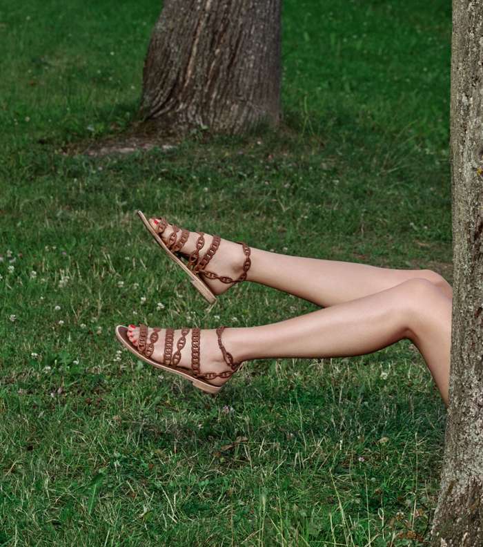 اليك هذا الحذاء المميز من توقيع Hermès من مجموعة ربيع وصيف 2015