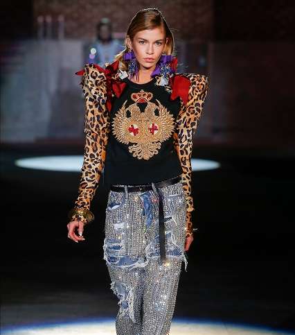 اكتشفي تصاميم علامة DSquared2 لصيف 2017 من اسبوع الموضة في ميلانو
