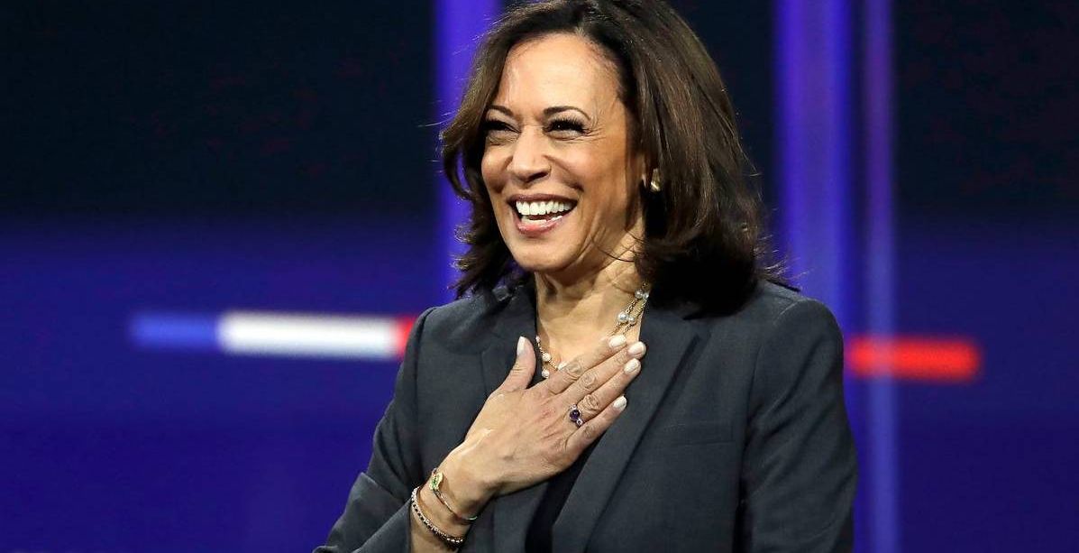 لماذا يكتسب نجاح كامالا هاريس بمنصب نائب الرئيس الأميركي هذه الضجة في العالم أجمع؟