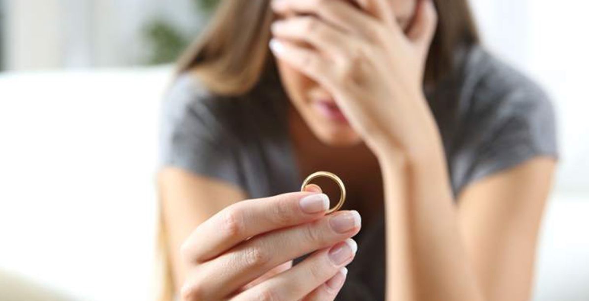 أسرع حالة طلاق في التاريخ جرت بعد 15 دقيقة من عقد القران!