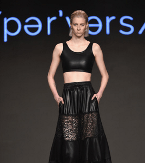 الـ Crop Top باسلوب الـ Bandeau مع التنورة الماكسي من Starch Foundation