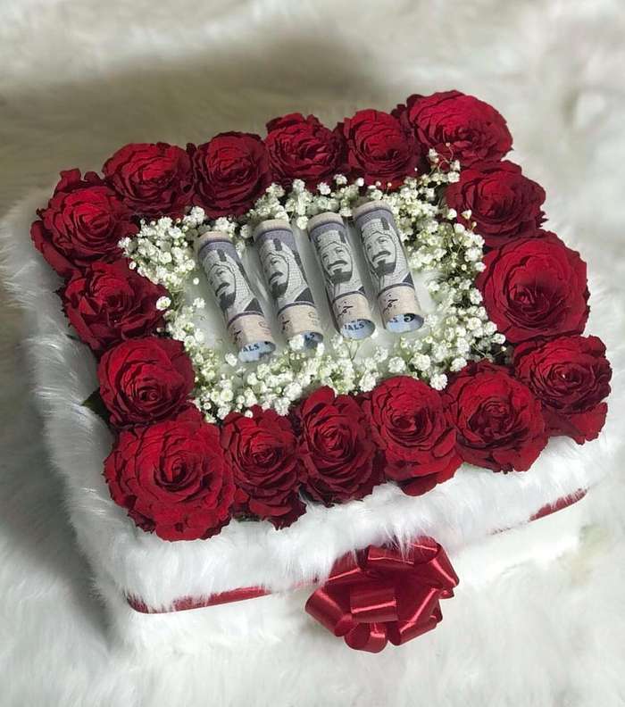 صور هديه فلوس للعروس