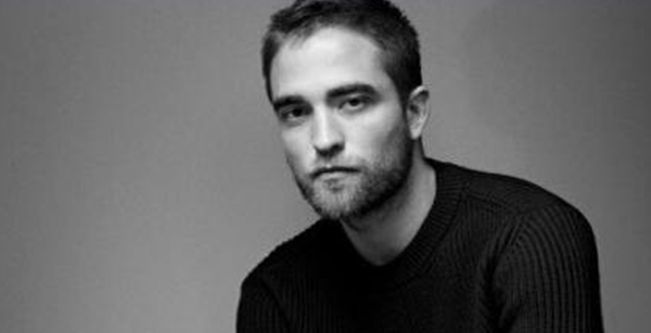 روبرت باتينسون في إعلان عطر ديور الرجالي الجديد