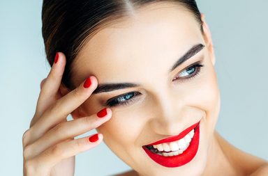 حيلة رسم الحواجب