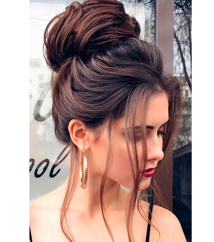 تسريحات ناعمه وبسيطه للشعر الطويل