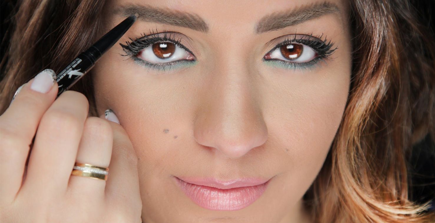 اتقني طريقة رسم الحواجب طبيعيه