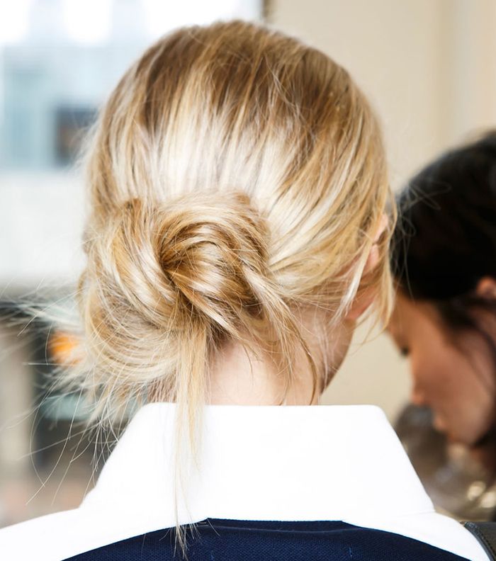 تألقي بتسريحات شعر سريعه التطبيق