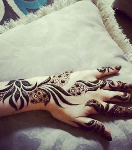 صور احدث موديلات نقش اسود للعروس