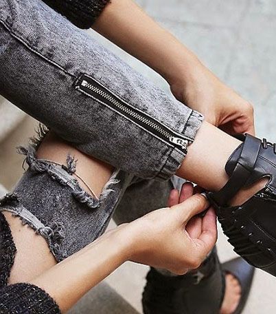 بالصور، اكتشفي موضة الاحذية بالشرائط لشتاء 2015