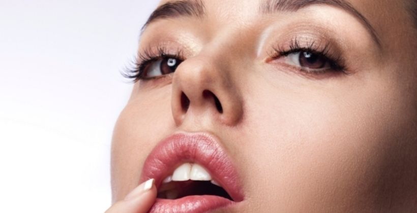 خلطات تقشير الشفايف بسرعه