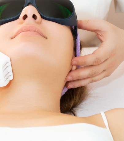 إعتمدي الحلاوة لإزالة الشعر