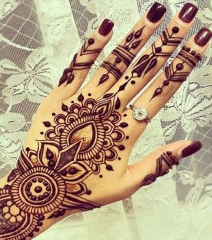 زيني يديك بأجمل لمسة من خلال نقش انستقرام