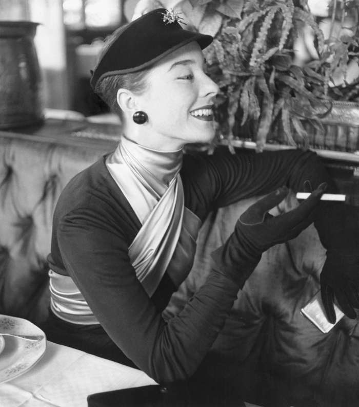 من كتاب ديور الجديد: Henry Clarke 1952