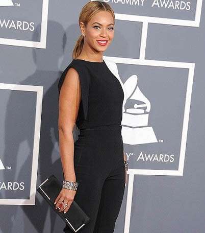 بيونسي فس حفل توزيع جوائز الغرامي 2013