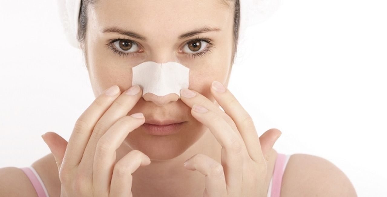 طريقة التخلص من الرؤوس السوداء على الانف