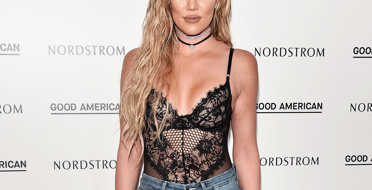 كلوي كارداشيان تستعرض رشاقتها بعد مرور شهر على الولادة!