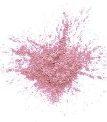 التركيبة البودرية لماكياج ثابت وأنيق في شتاء 2014