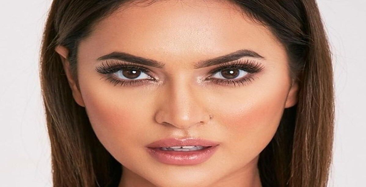 درجات الفاونديشن للبشرة الحنطية