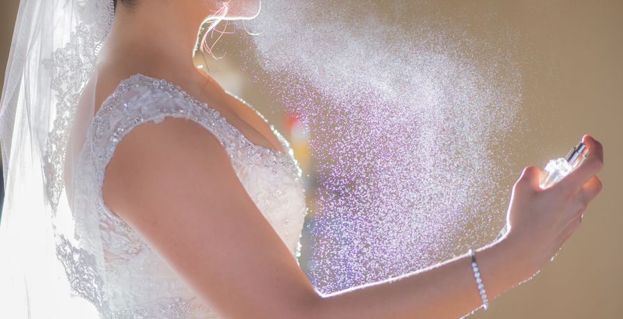 اختيار عطور للعروس بالصور